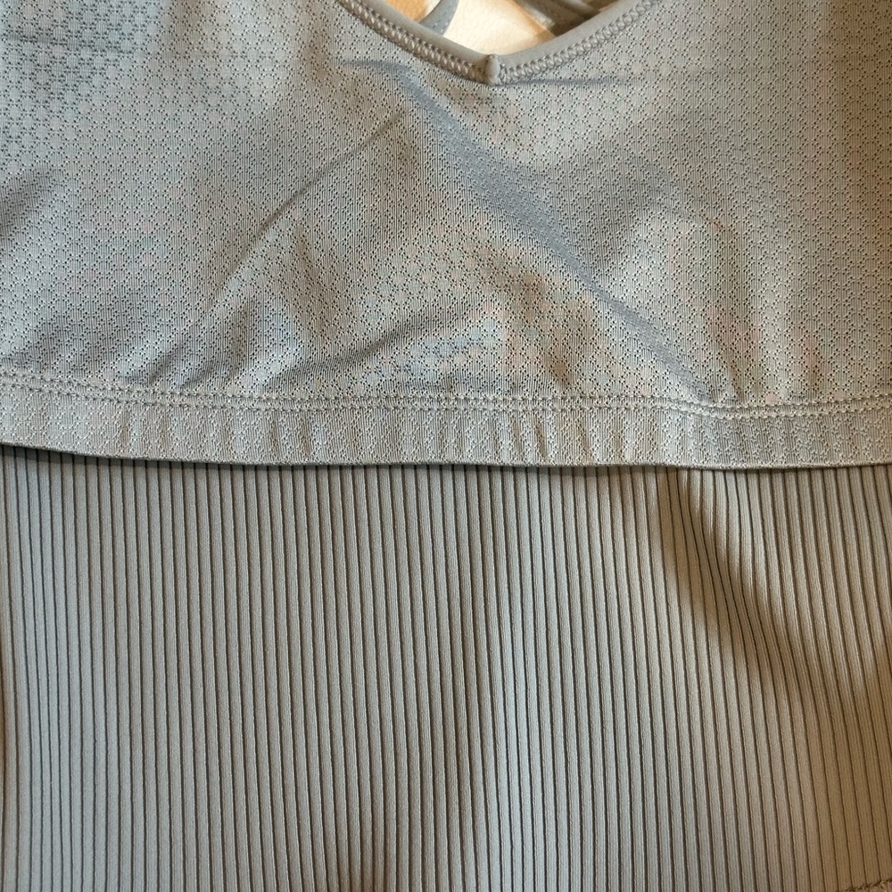Vuori Rib Crop Tank | M - Picture 3 of 7